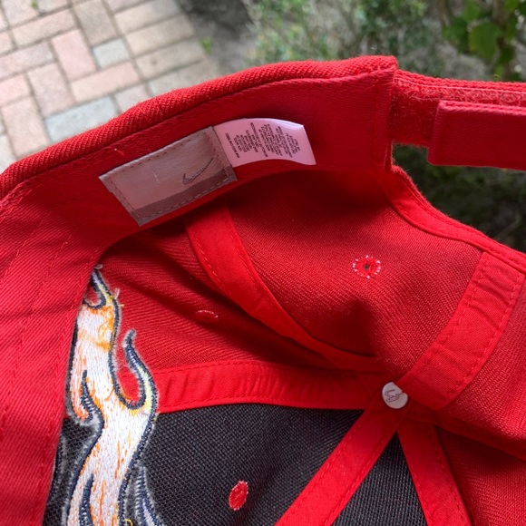 Rare Nike Flame Hat - Picture 3 of 4